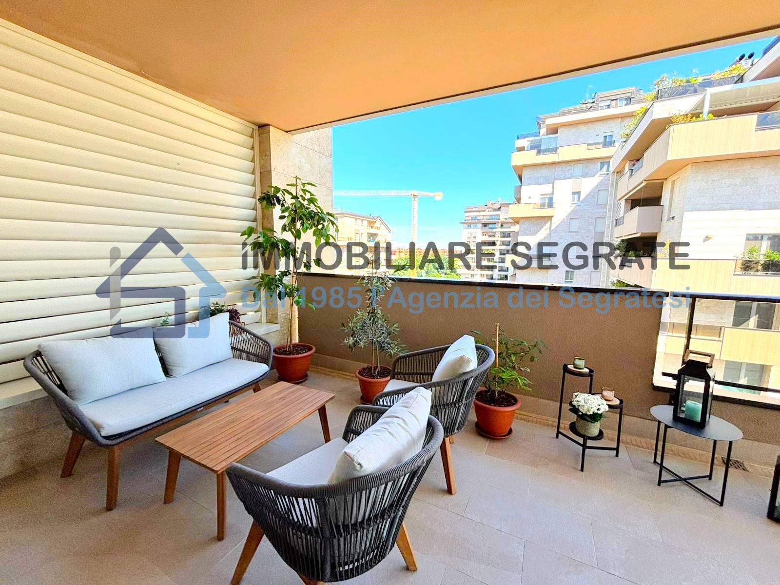 2 Locali in vendita a Segrate, Centro