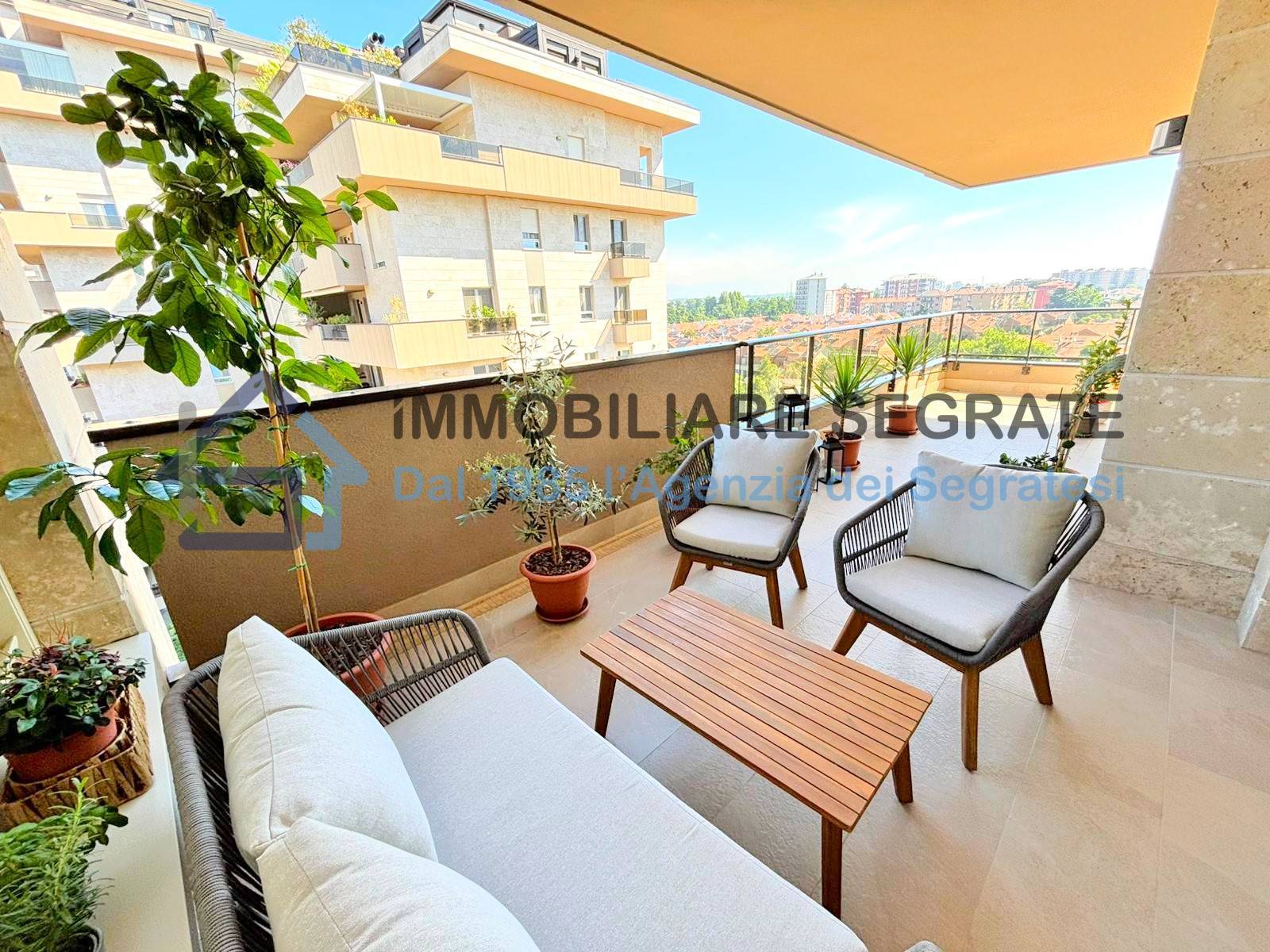 2 Locali in vendita a Segrate, Centro