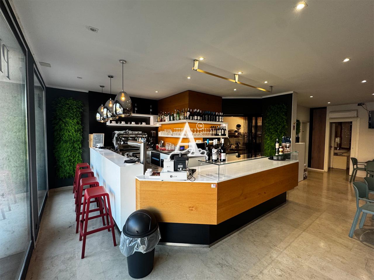 Attivit commerciale in vendita a Lazise