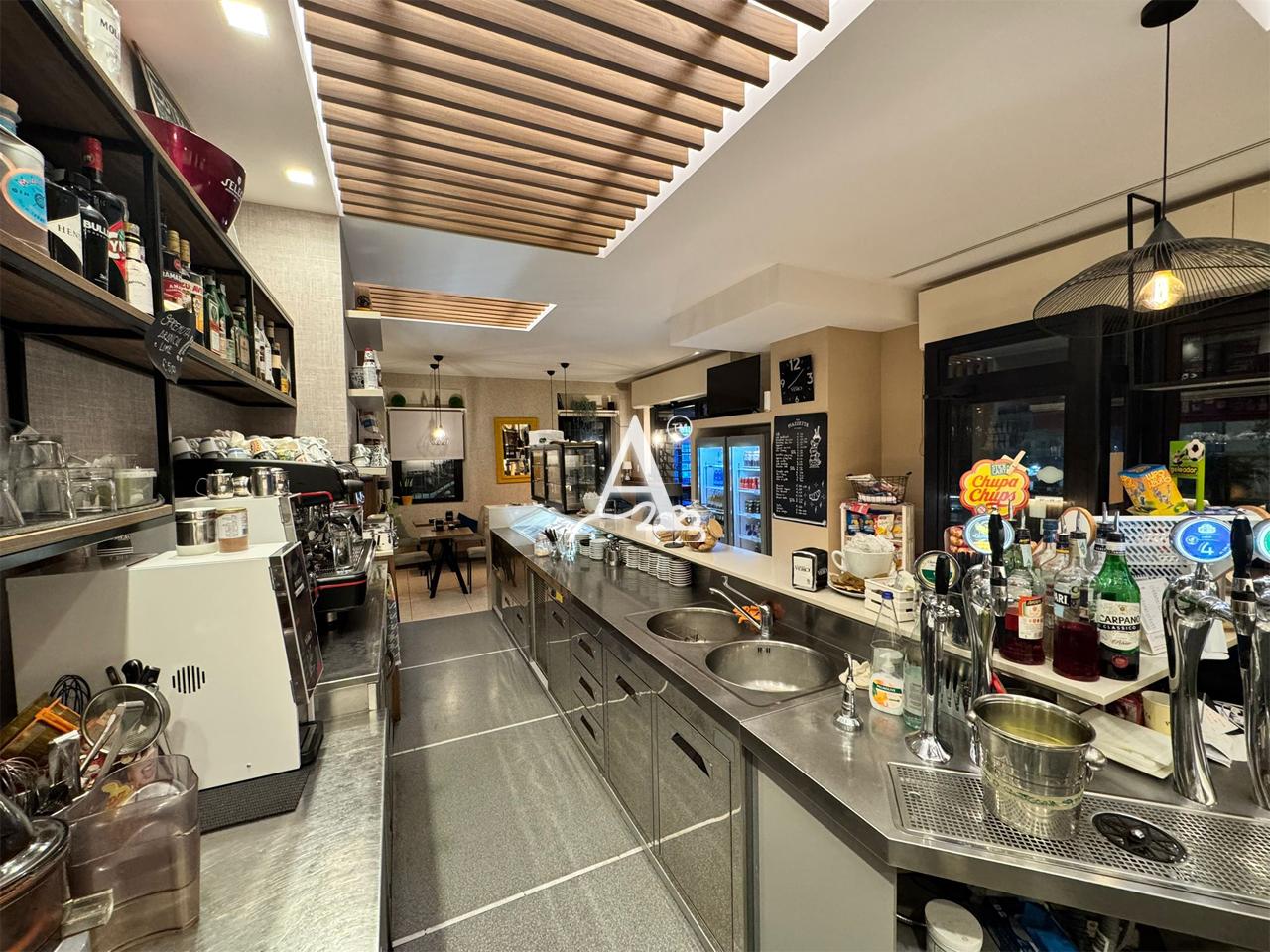 Attivit commerciale in vendita a Verona