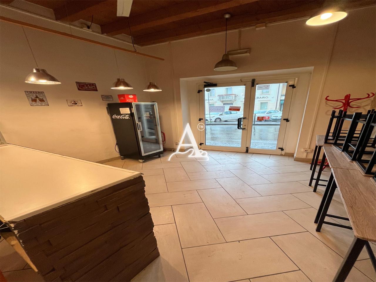 Attivit� commerciale in vendita a Verona