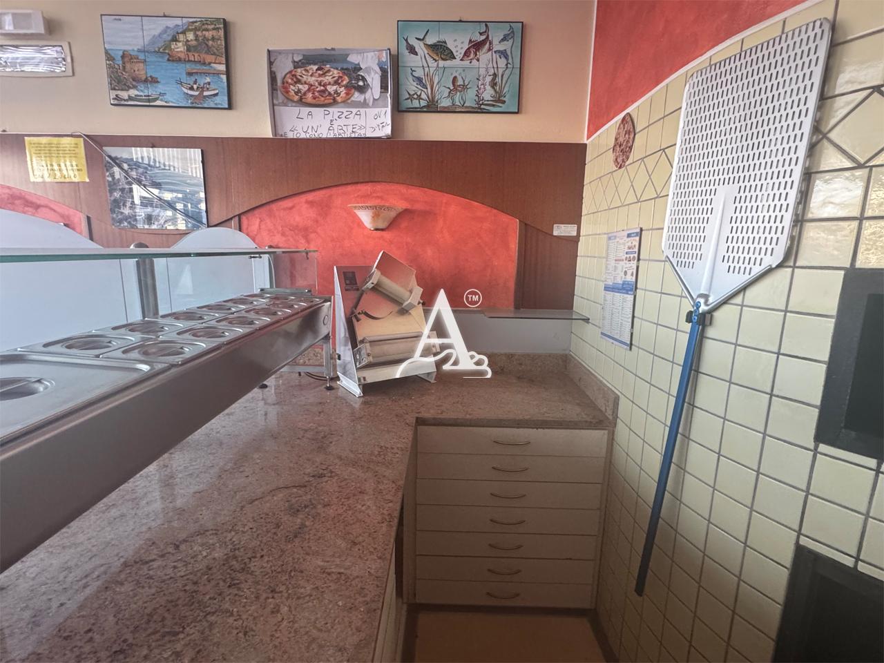 Locale commerciale in vendita a Vigasio