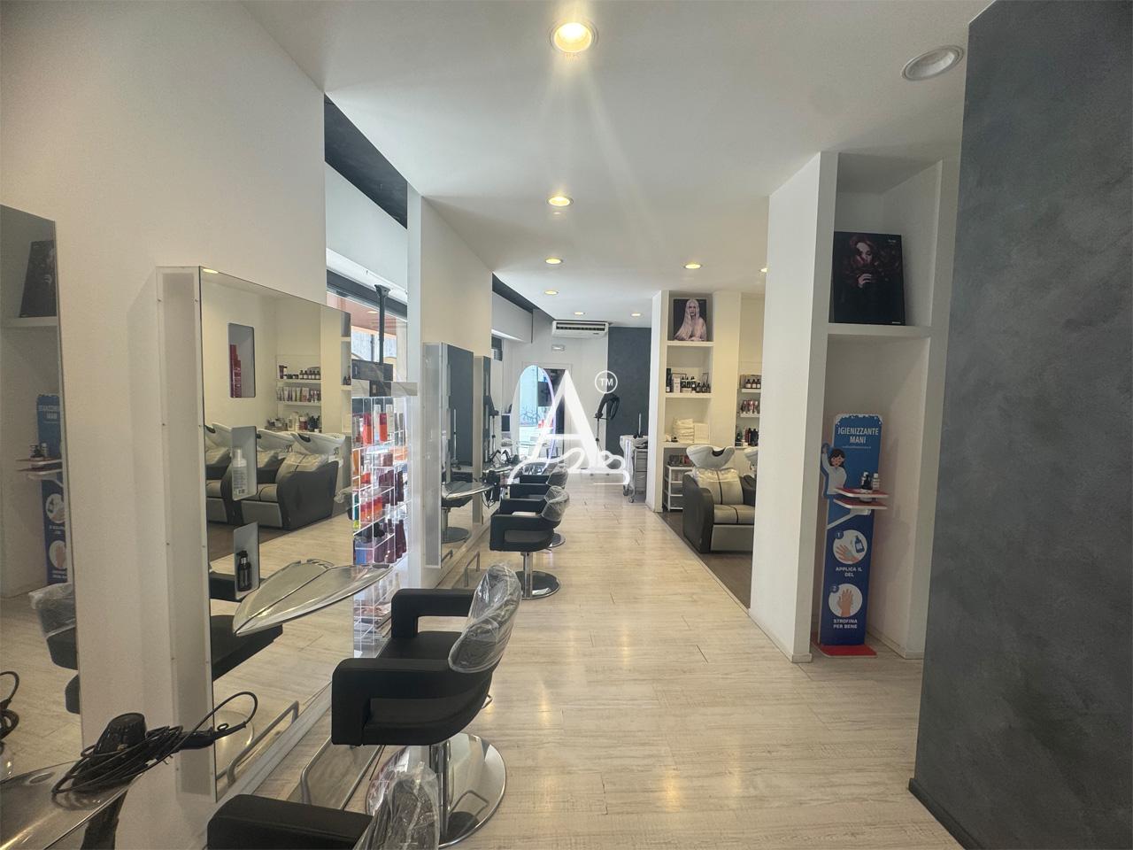 Attivit� commerciale in vendita a San Giovanni Lupatoto