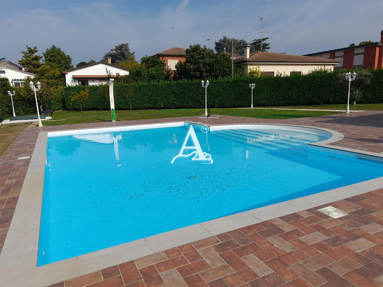 Attivit� commerciale in vendita a San Giovanni Lupatoto