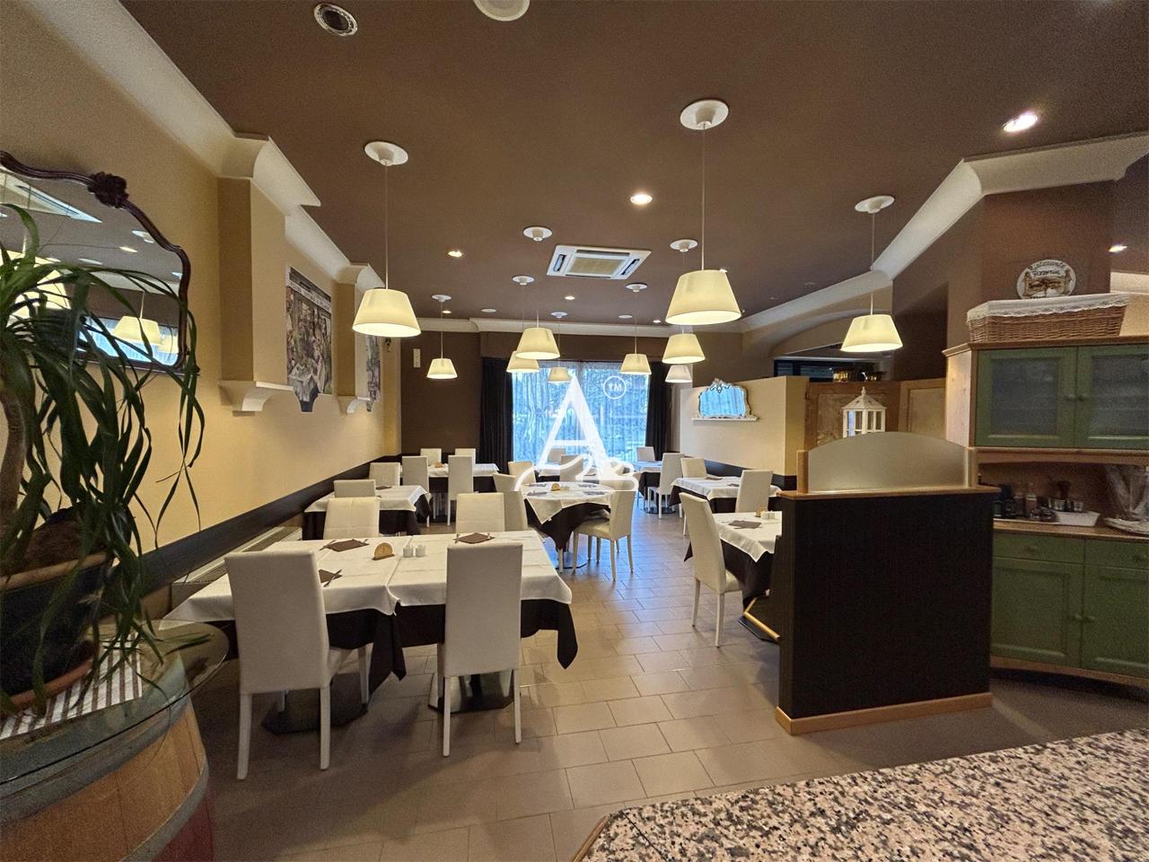 Locale commerciale in vendita a Colognola ai Colli