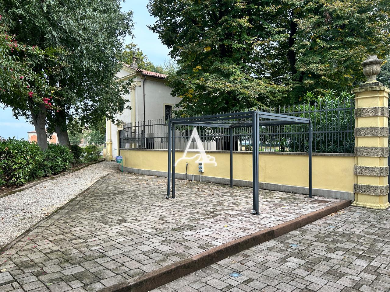 Attivit� commerciale in affitto/gestione a Isola della Scala