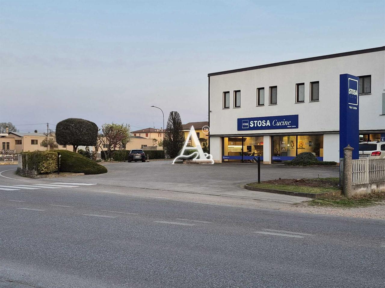 Locale commerciale in vendita a Cerea