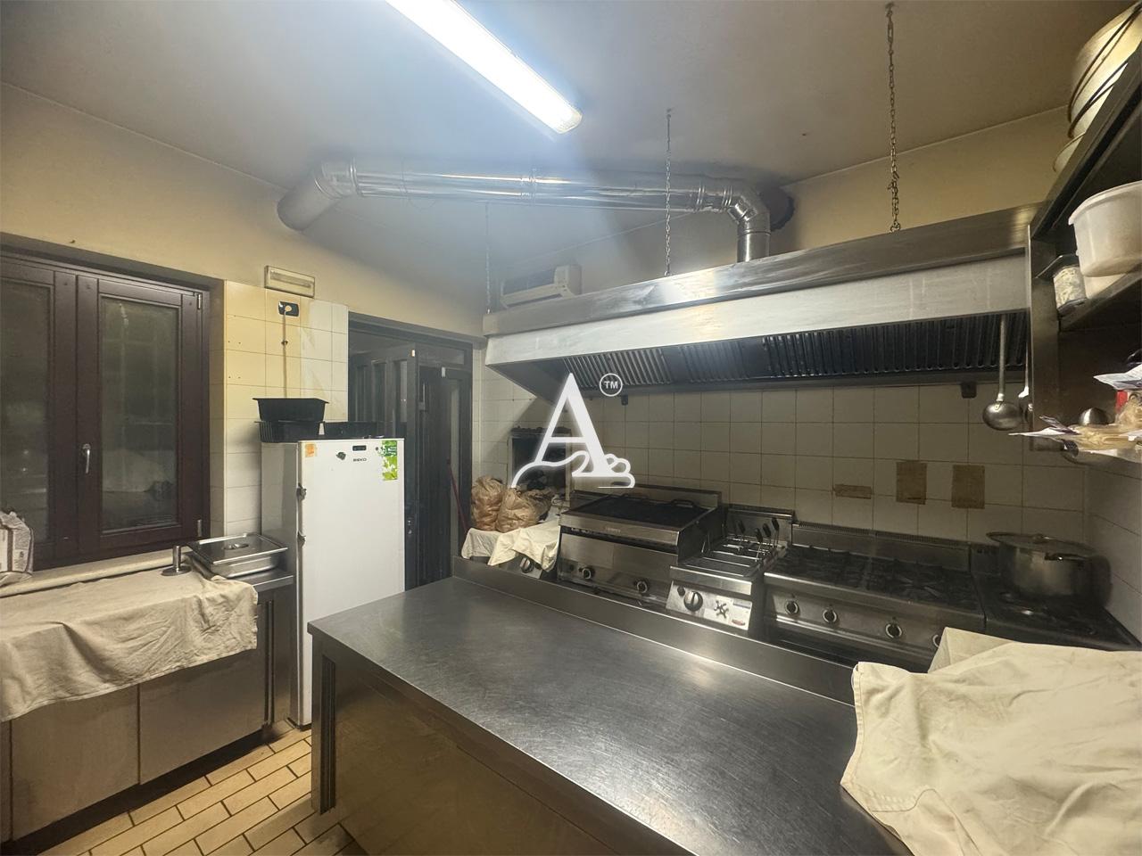 Attivit� commerciale in vendita a Villafranca di Verona