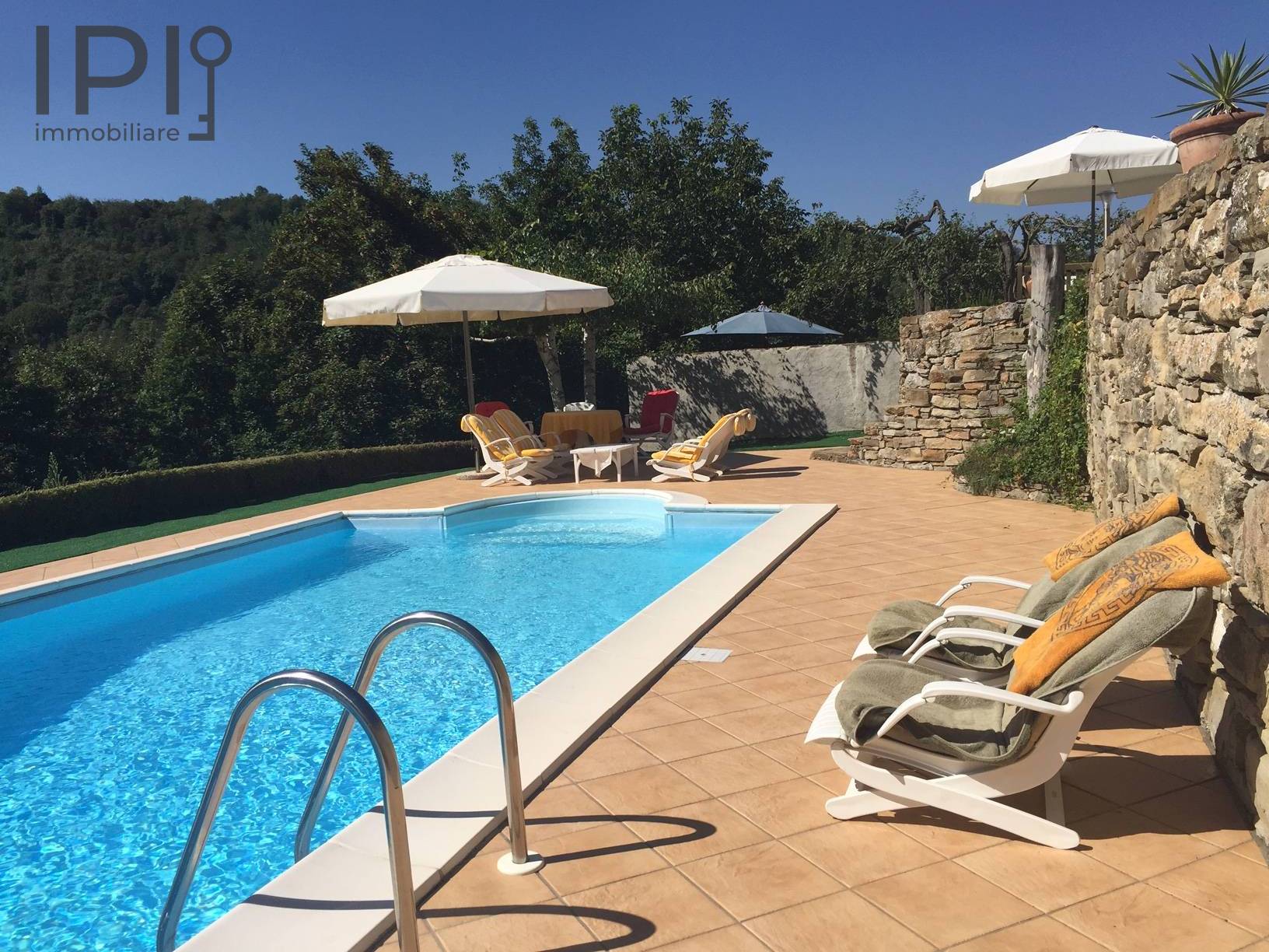 Villa Padronale in vendita a Mombarcaro