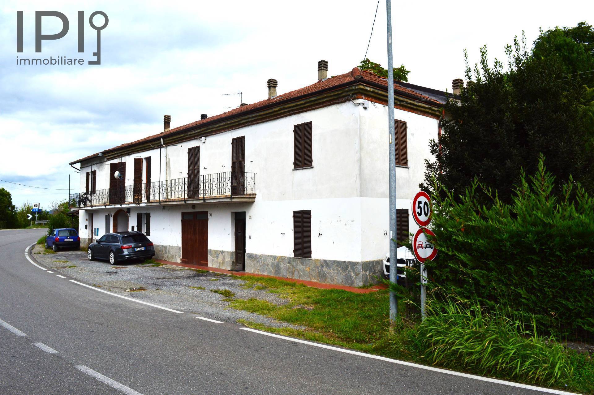 Casa indipendente con terrazzo a Spigno Monferrato