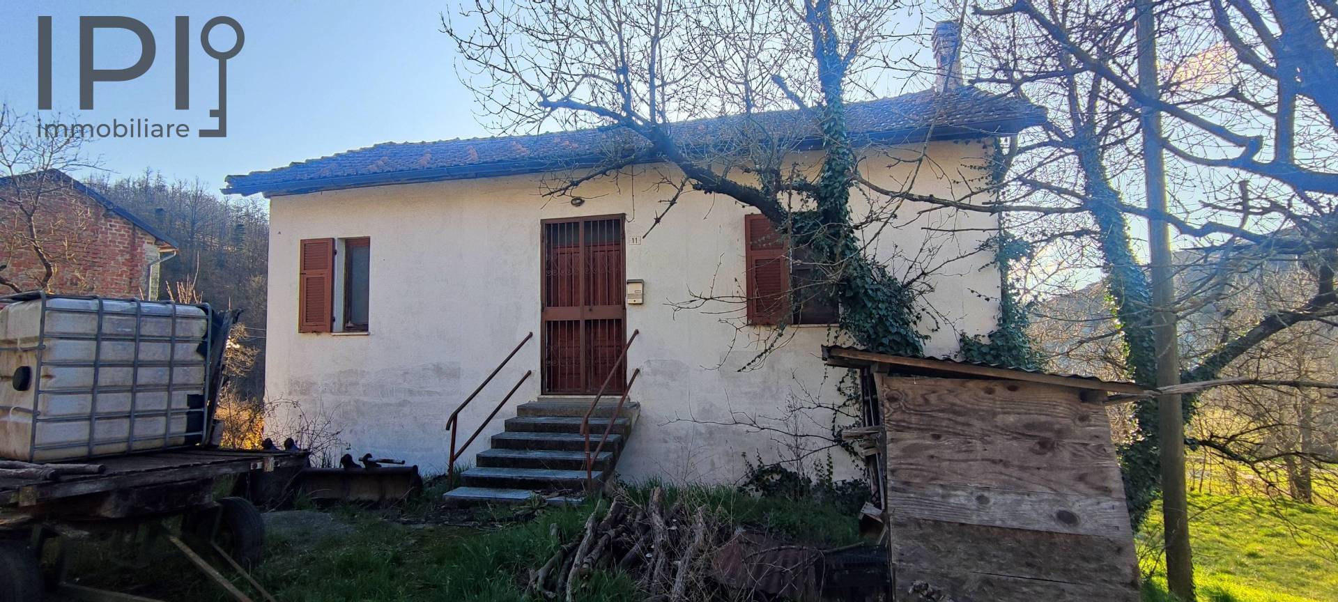 Cascinale / Podere in vendita a Pareto