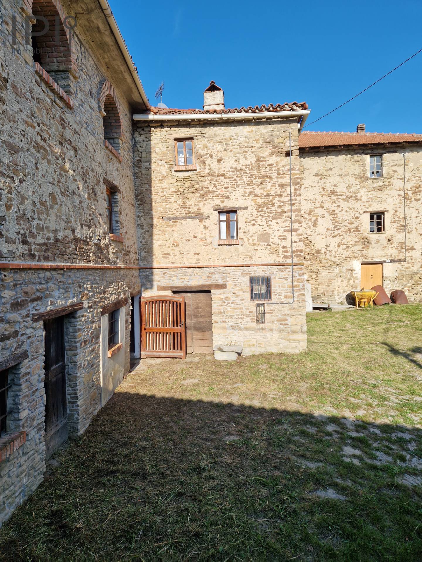 Cascinale / Podere in vendita a Saliceto