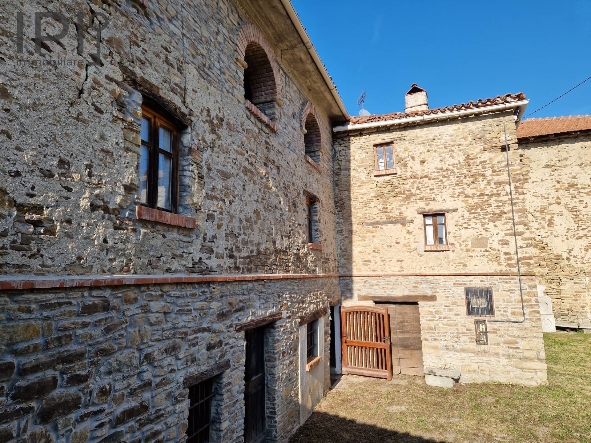 Cascinale / Podere in vendita a Saliceto