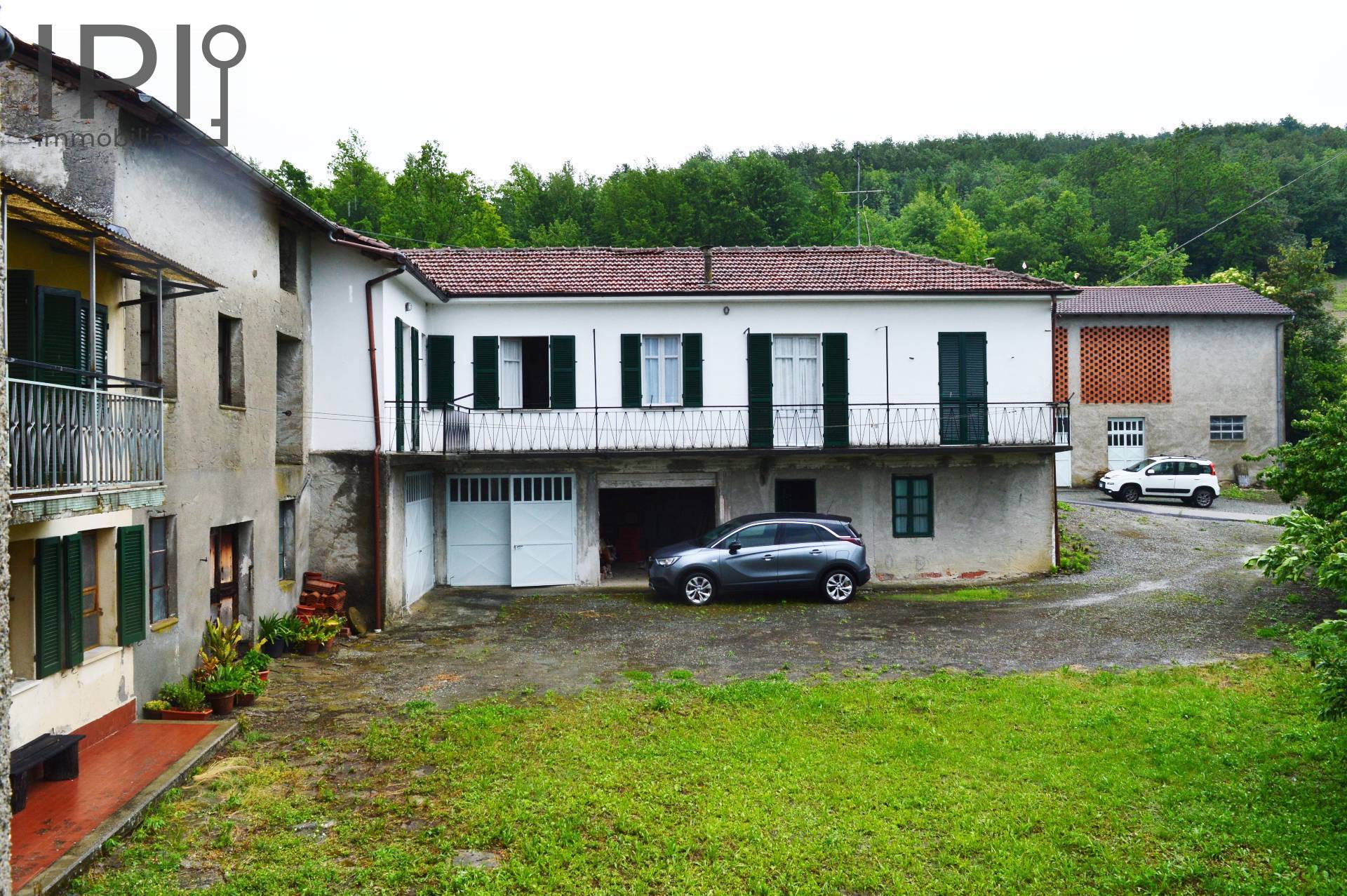 Cascinale / Podere in vendita a Monastero Bormida