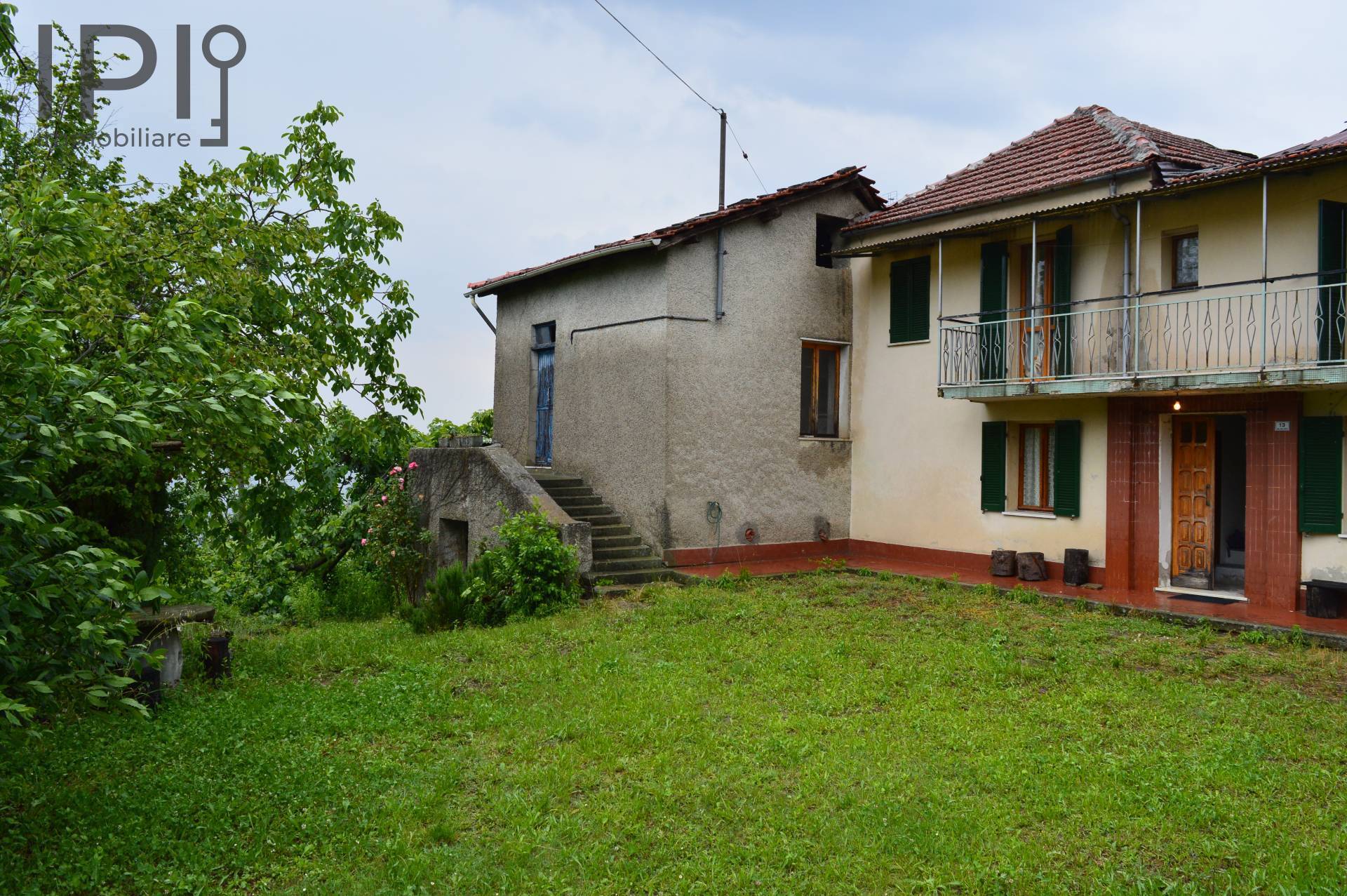 Cascinale / Podere in vendita a Monastero Bormida