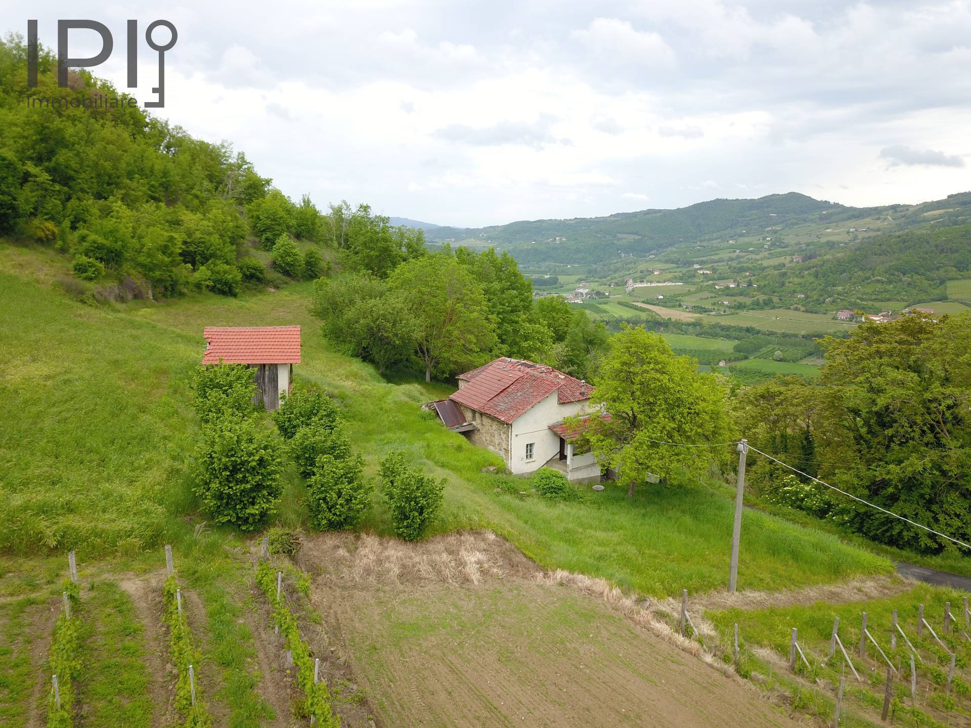 Casa Rustica in vendita a Vesime