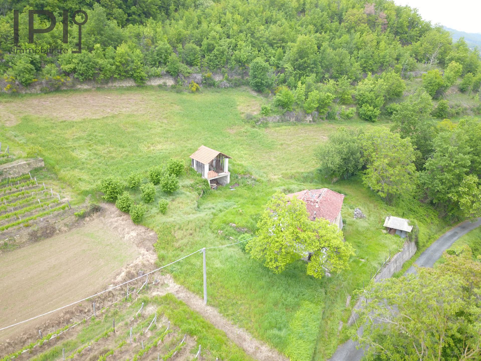 Casa Rustica in vendita a Vesime