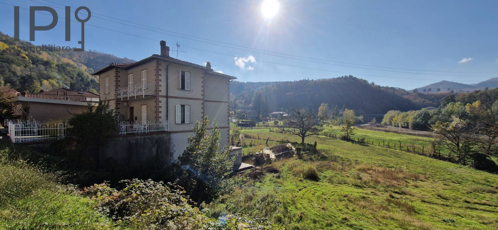 Villa / Villetta in vendita a Millesimo, Acquafredda