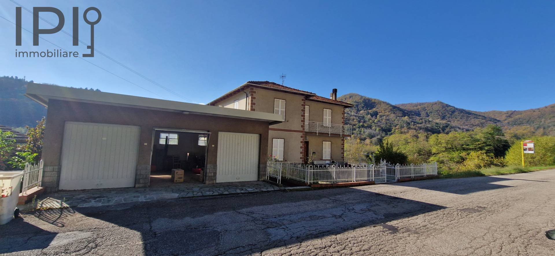 Villa / Villetta in vendita a Millesimo, Acquafredda