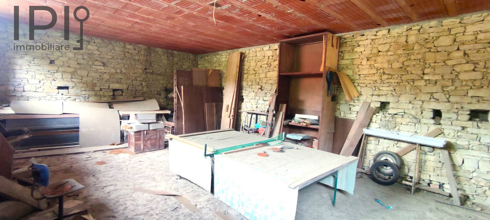 Casa Rustica in vendita a Roccaverano