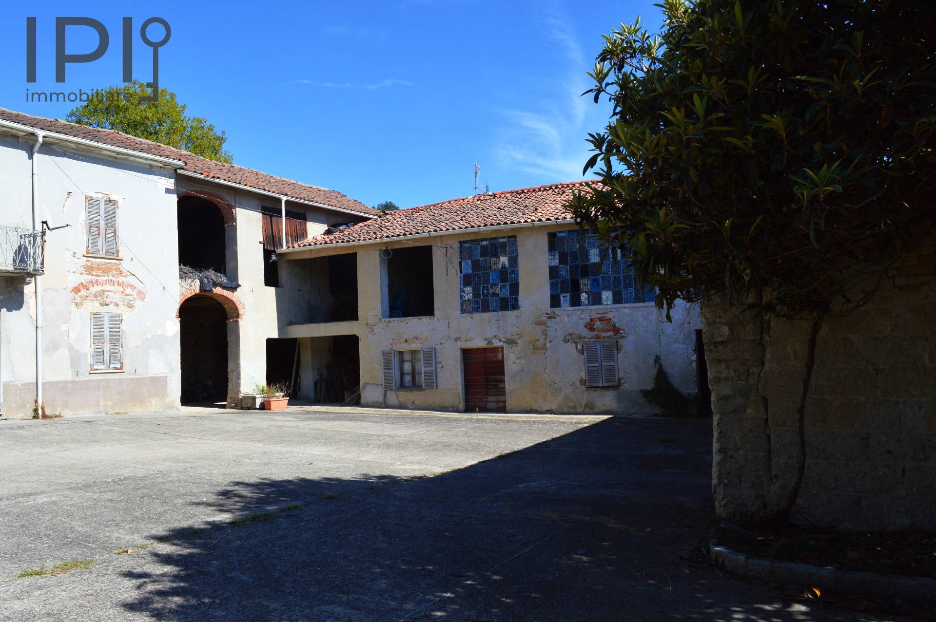 Casa Rustica in vendita a Sessame