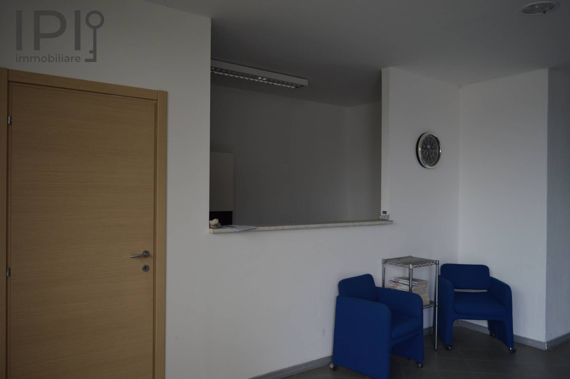 Locale Commerciale / Negozio in affitto a Cairo Montenotte