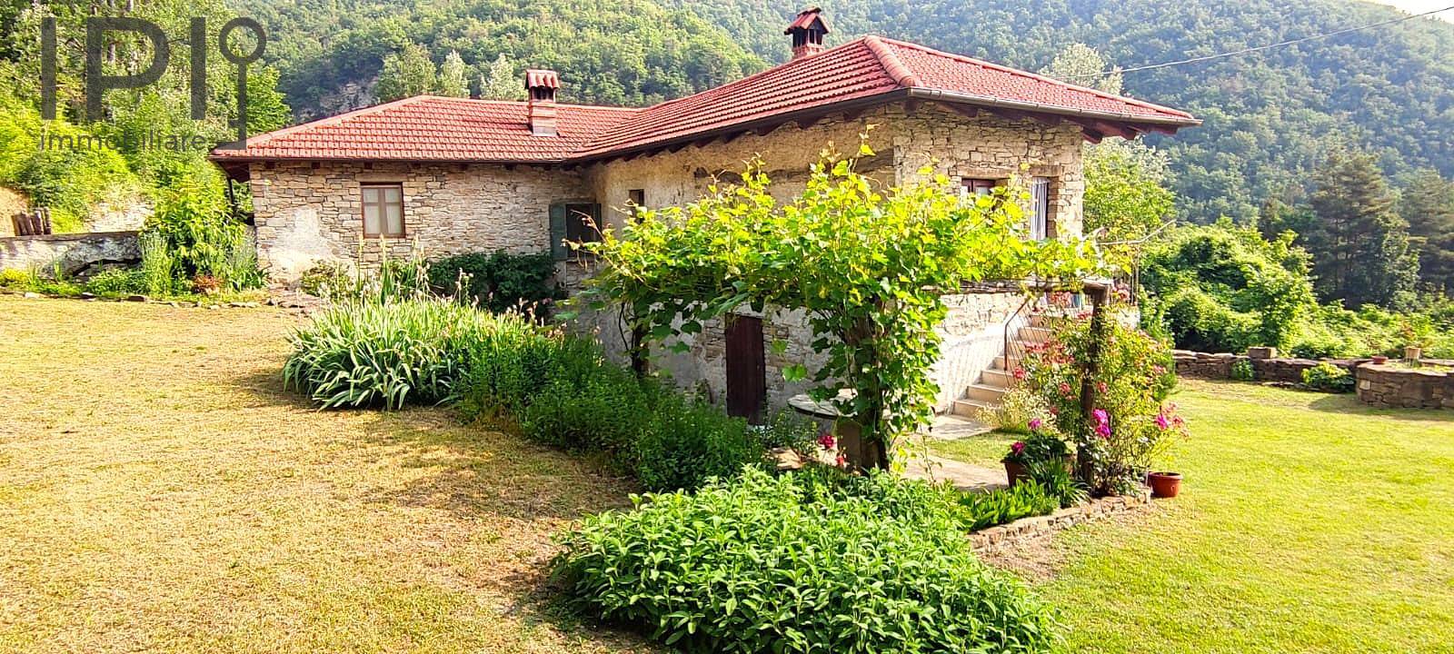 Cascinale / Podere in vendita a Roccaverano