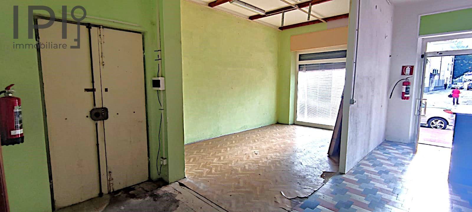 Locale Commerciale / Negozio in vendita a Carcare