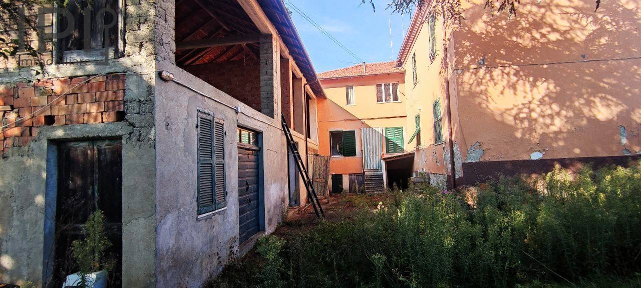 Casa - Semindipendente in vendita a Mombaldone