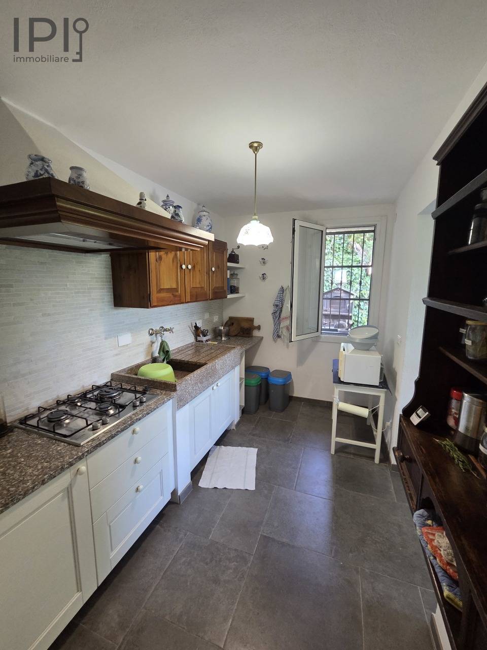 Villa / Villetta in vendita a Quiliano, Cadibona