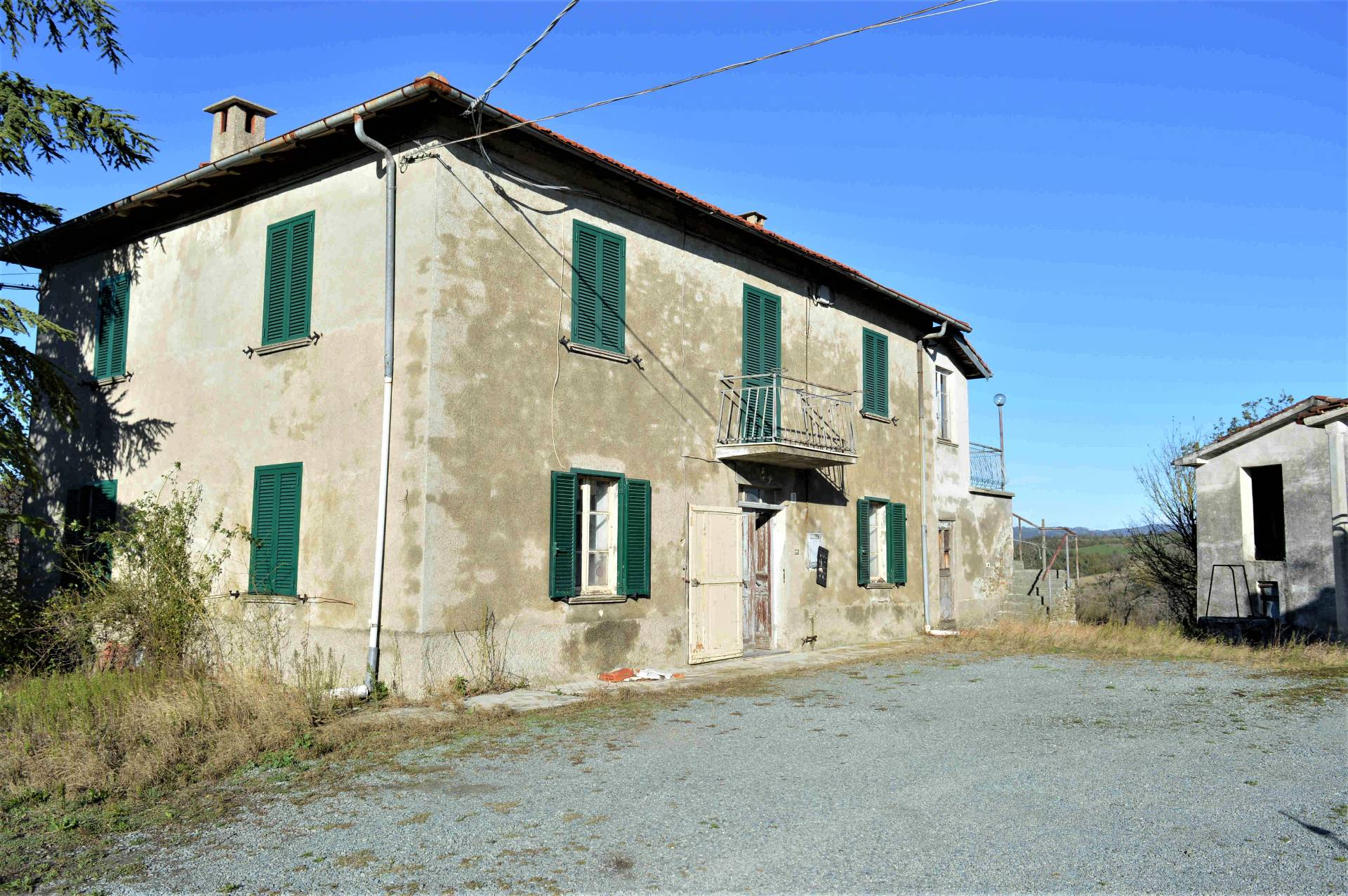 Cascinale / Podere in vendita a Pareto