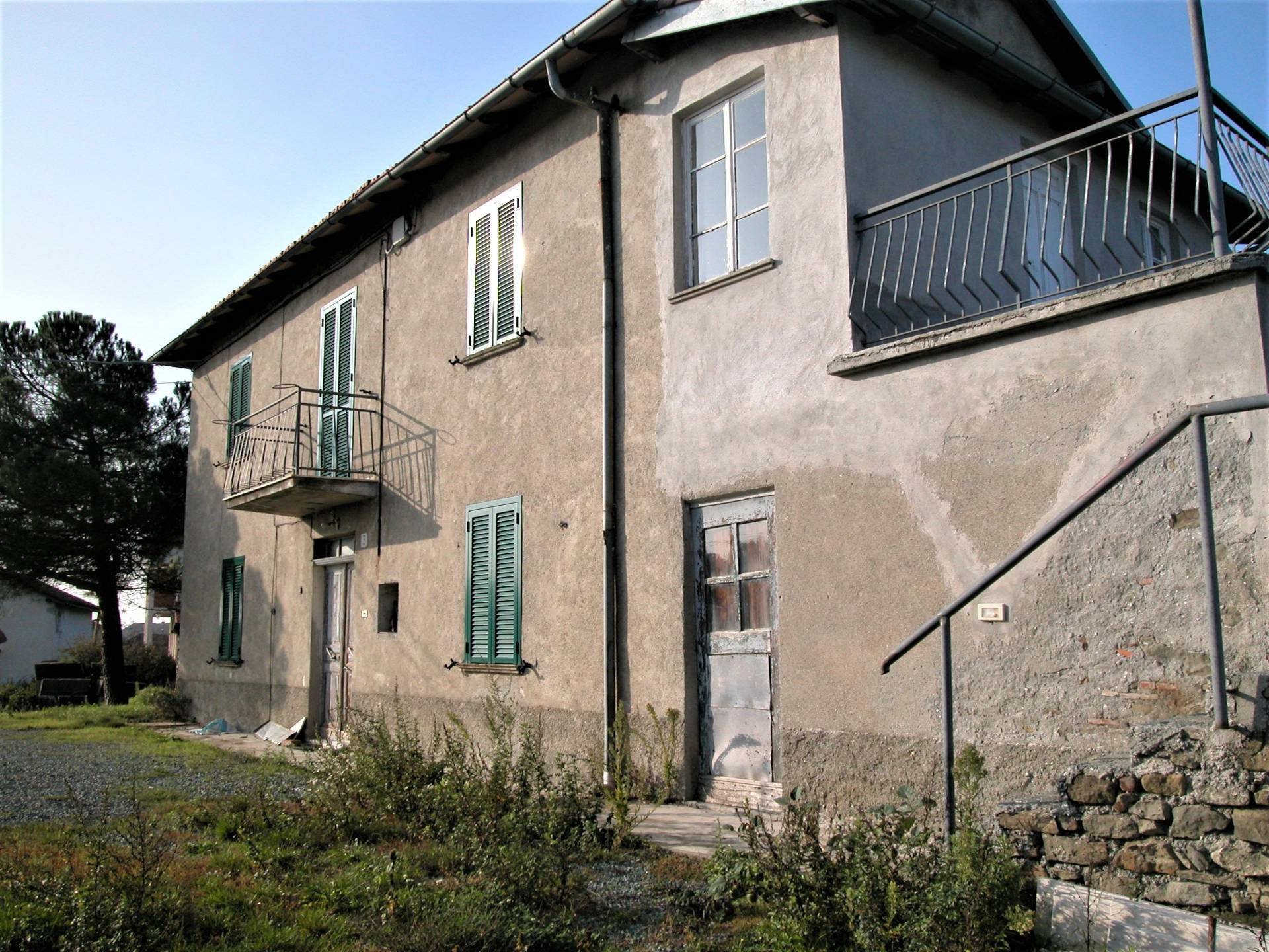 Cascinale / Podere in vendita a Pareto