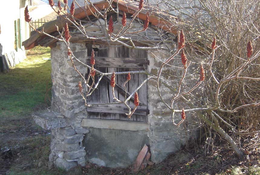 Cascinale / Podere in vendita a Piana Crixia