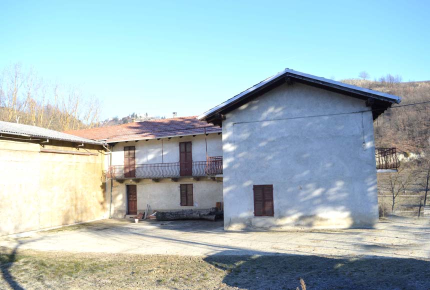 Cascinale / Podere in vendita a Loazzolo