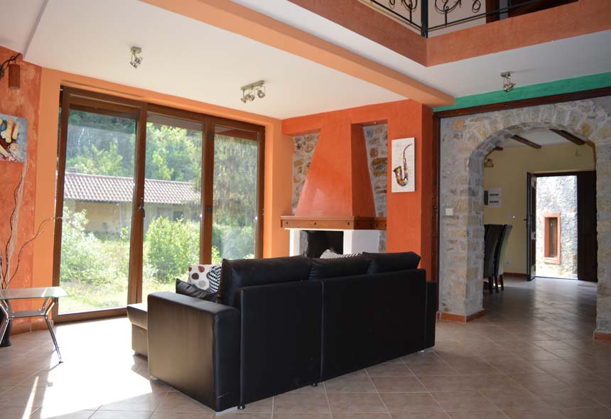 Villa / Villetta in vendita a Giusvalla