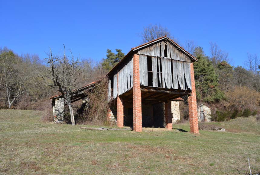 Casa Rustica in vendita a Cairo Montenotte, Ferrania