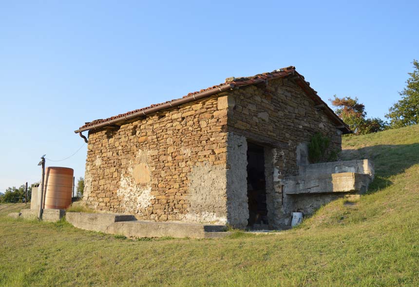Casa Rustica in vendita a Piana Crixia, Villa