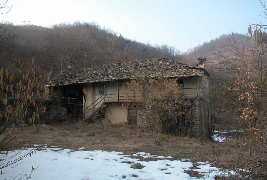 Casa Rustica in vendita a Mombarcaro