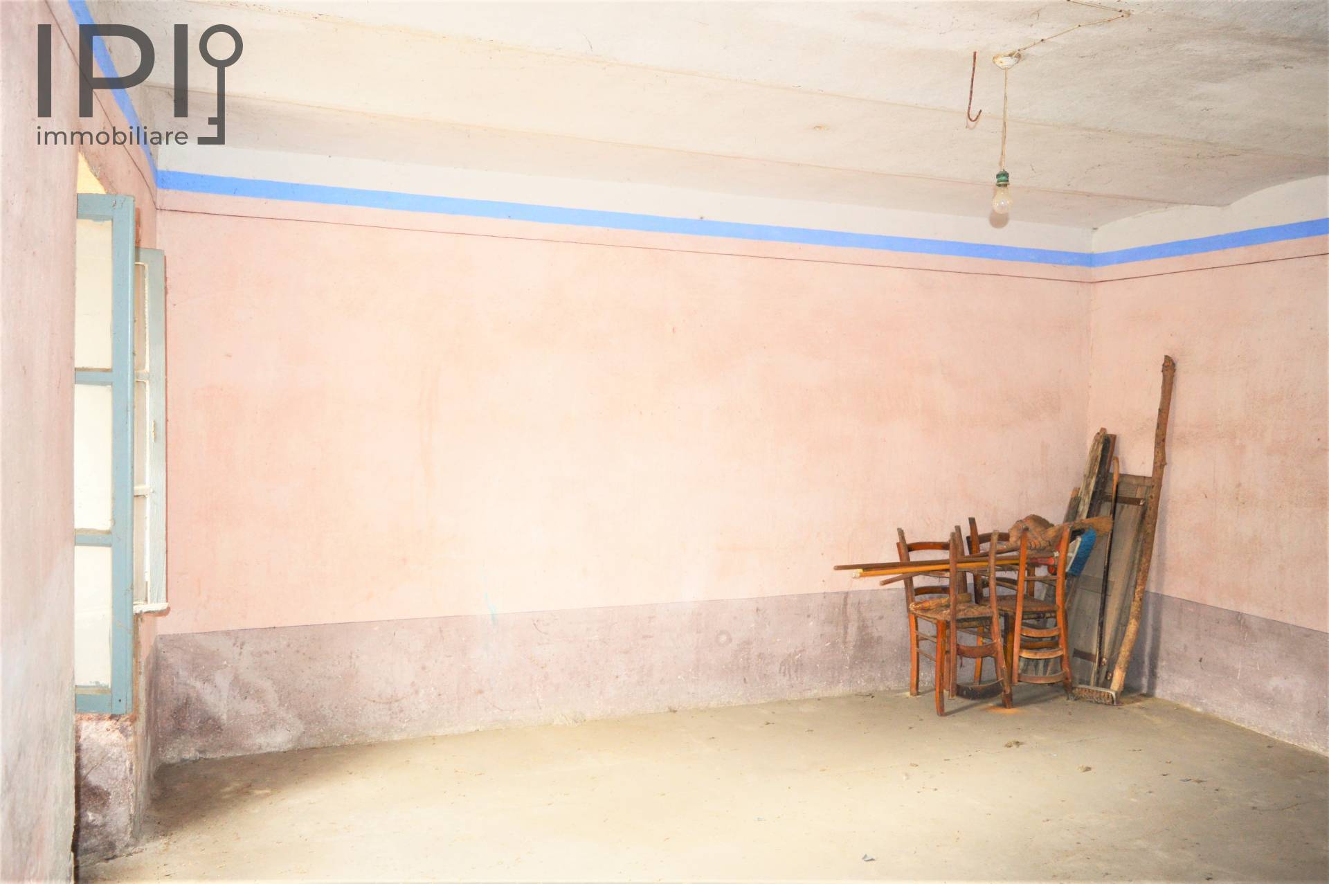 Casa Rustica in vendita a Mombarcaro