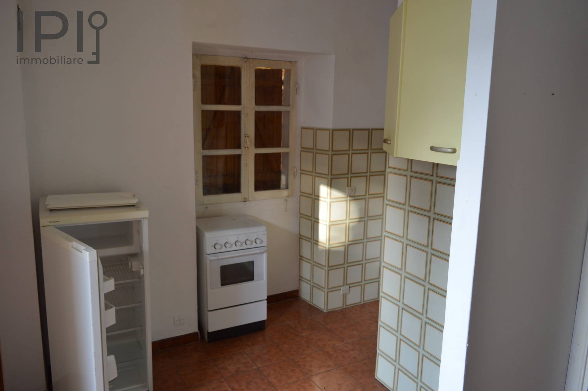 Casa in vendita a Piana Crixia, Villa