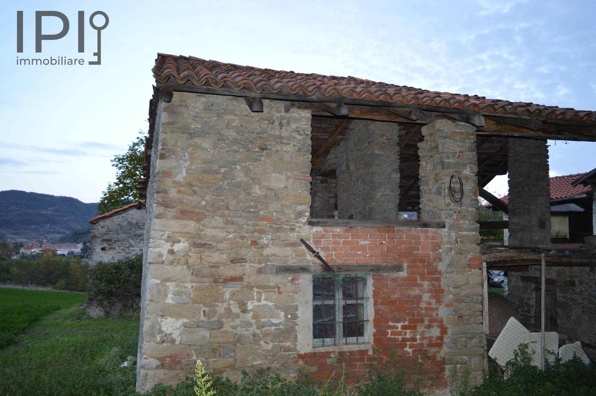 Casa Rustica - Semindipendente in vendita a Saliceto