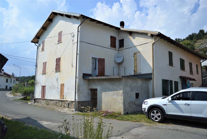 Casa - Semindipendente in vendita a Pareto