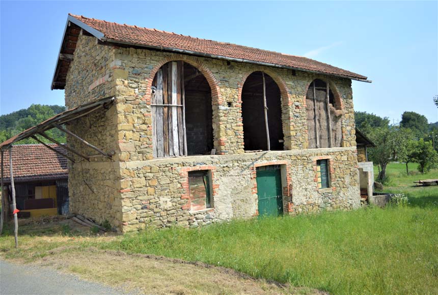 Casa - Semindipendente in vendita a Pareto