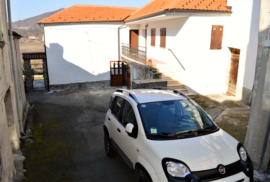 Casa - Semindipendente in vendita a Piana Crixia