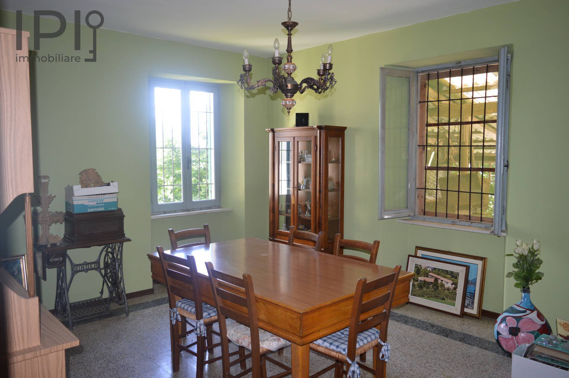 Cascinale / Podere - Semindipendente in vendita a Cortemilia