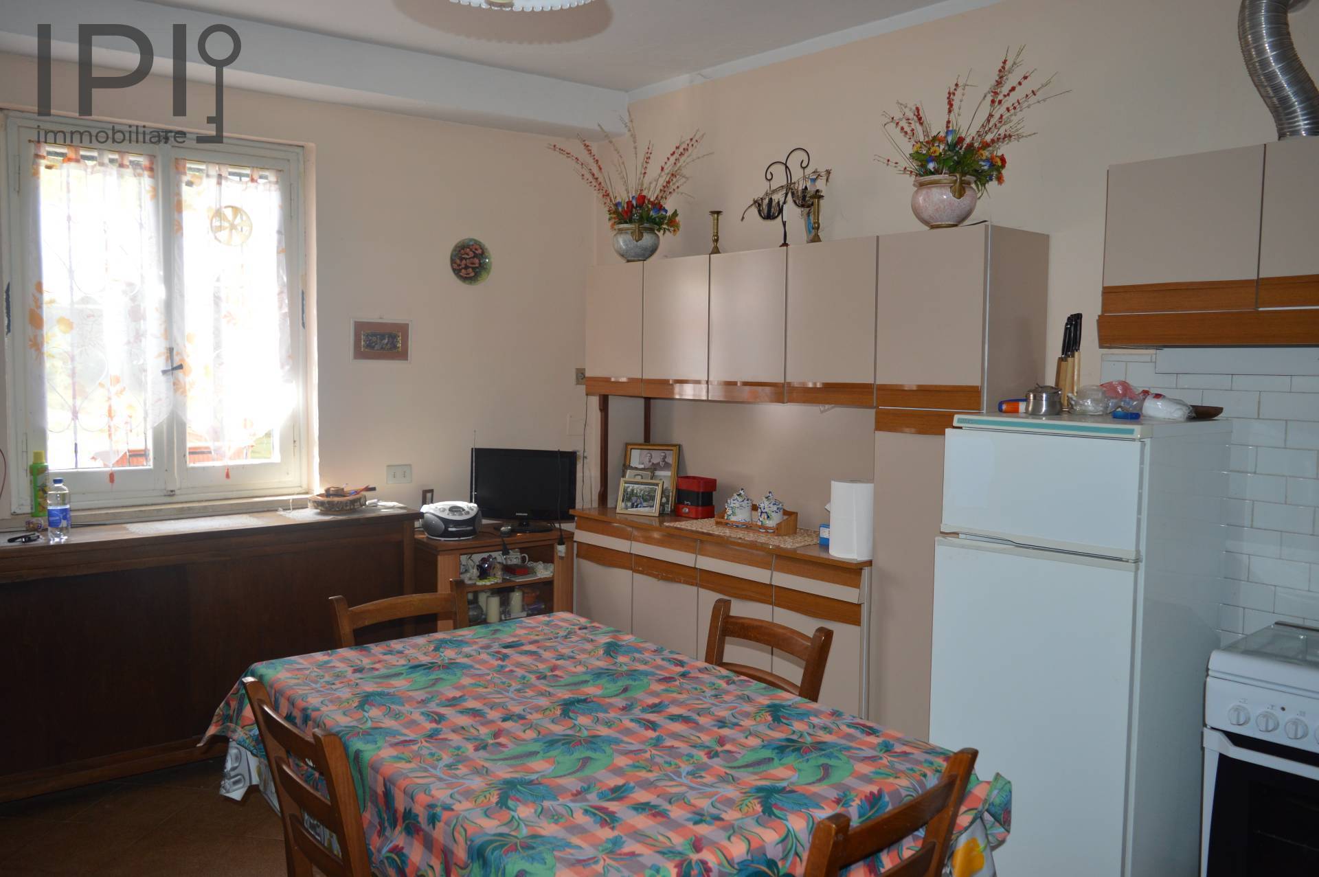 Cascinale / Podere - Semindipendente in vendita a Cortemilia