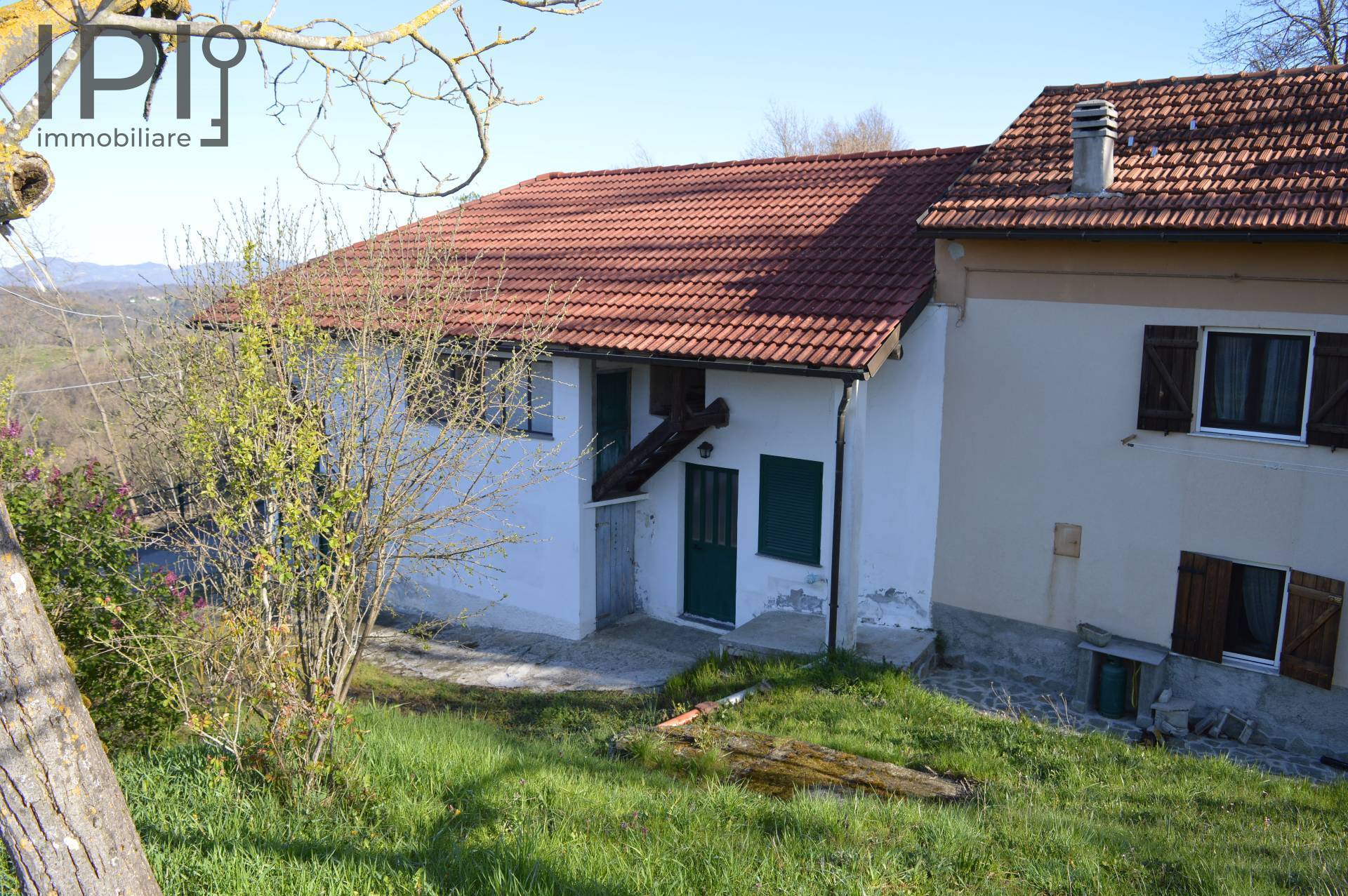 Casa - Semindipendente in vendita a Giusvalla