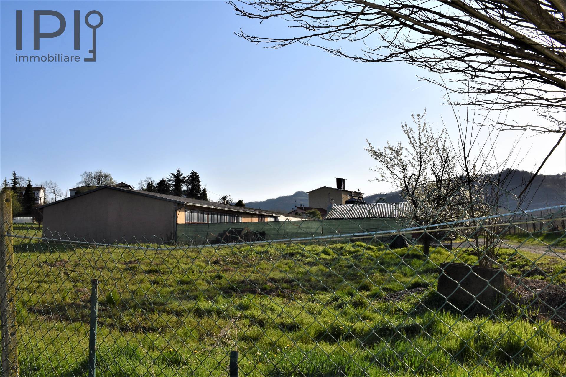 Capannone in vendita a Spigno Monferrato