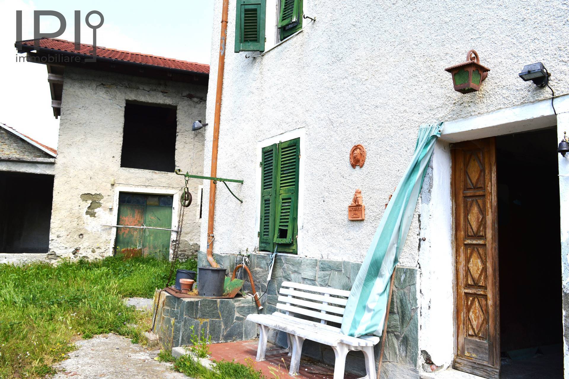 Casa in vendita a Mioglia, Dogli