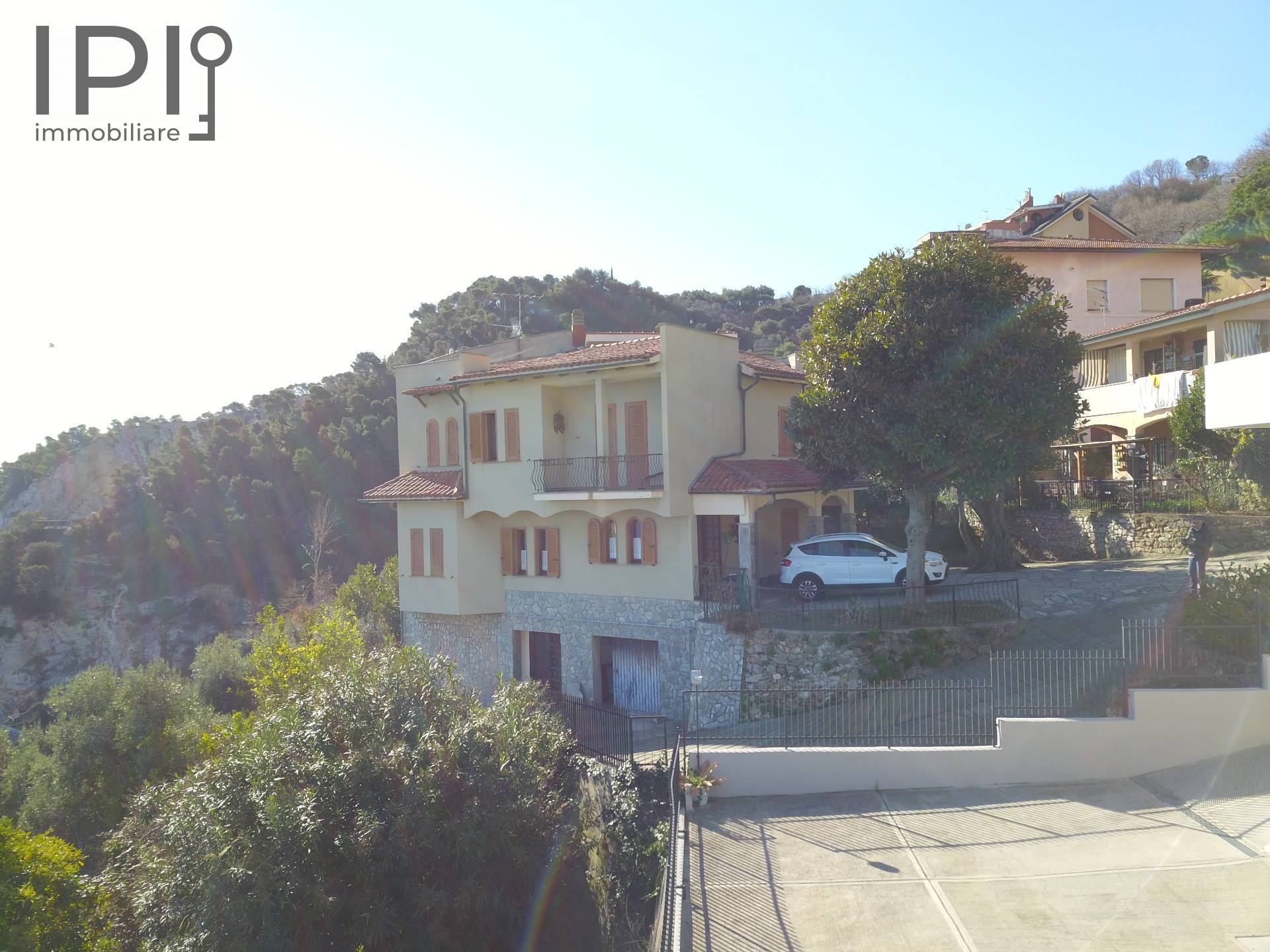 Villa / Villetta in vendita a Bergeggi